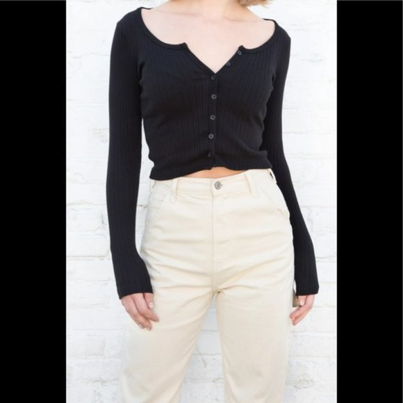 Brandy Melville | Tops | Brandy Melville Black Zelly Ribbed Long Sleeve Top  | Poshmark
